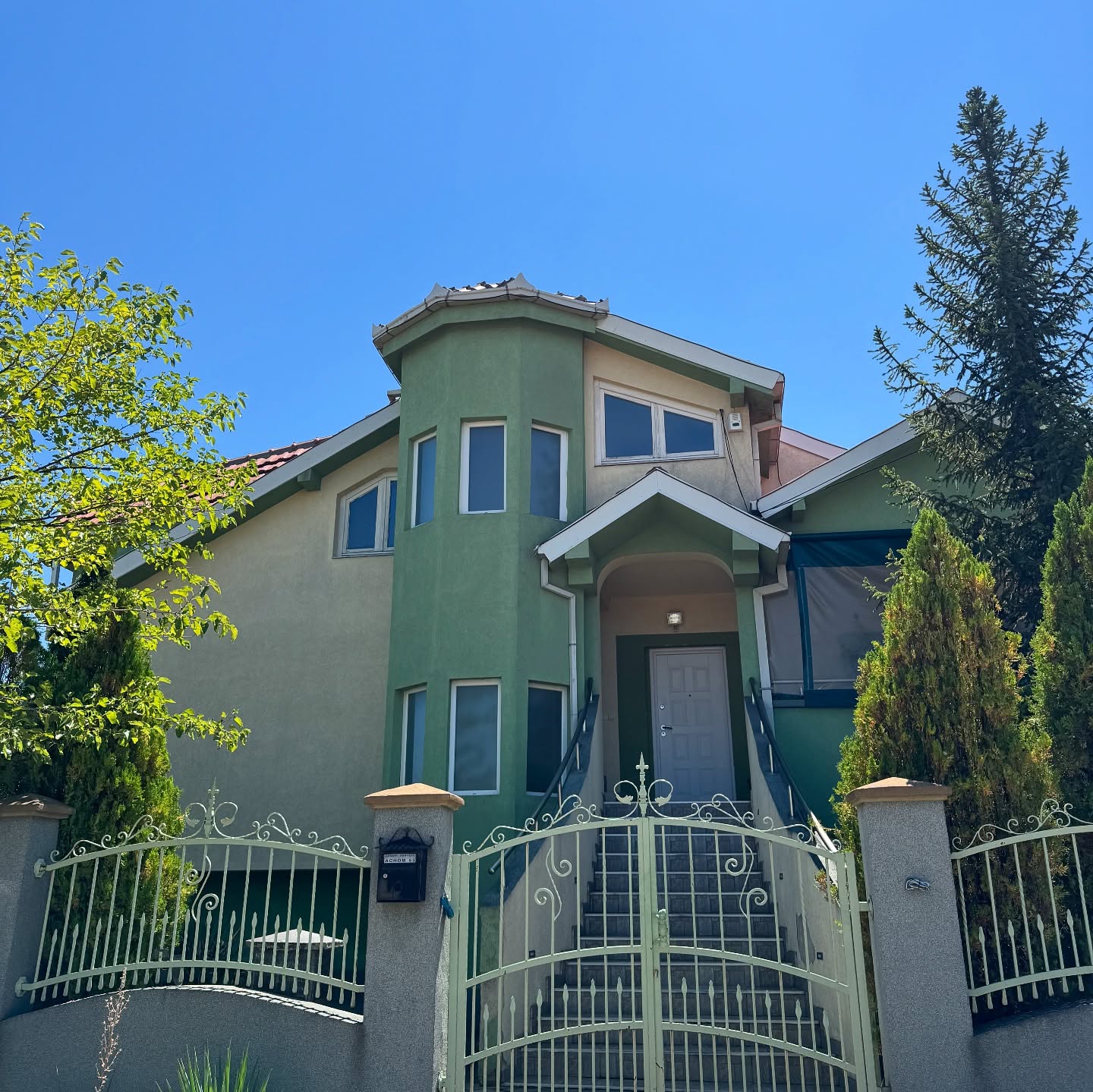 Куќа на продажба – Зелeн Рид, Куманово